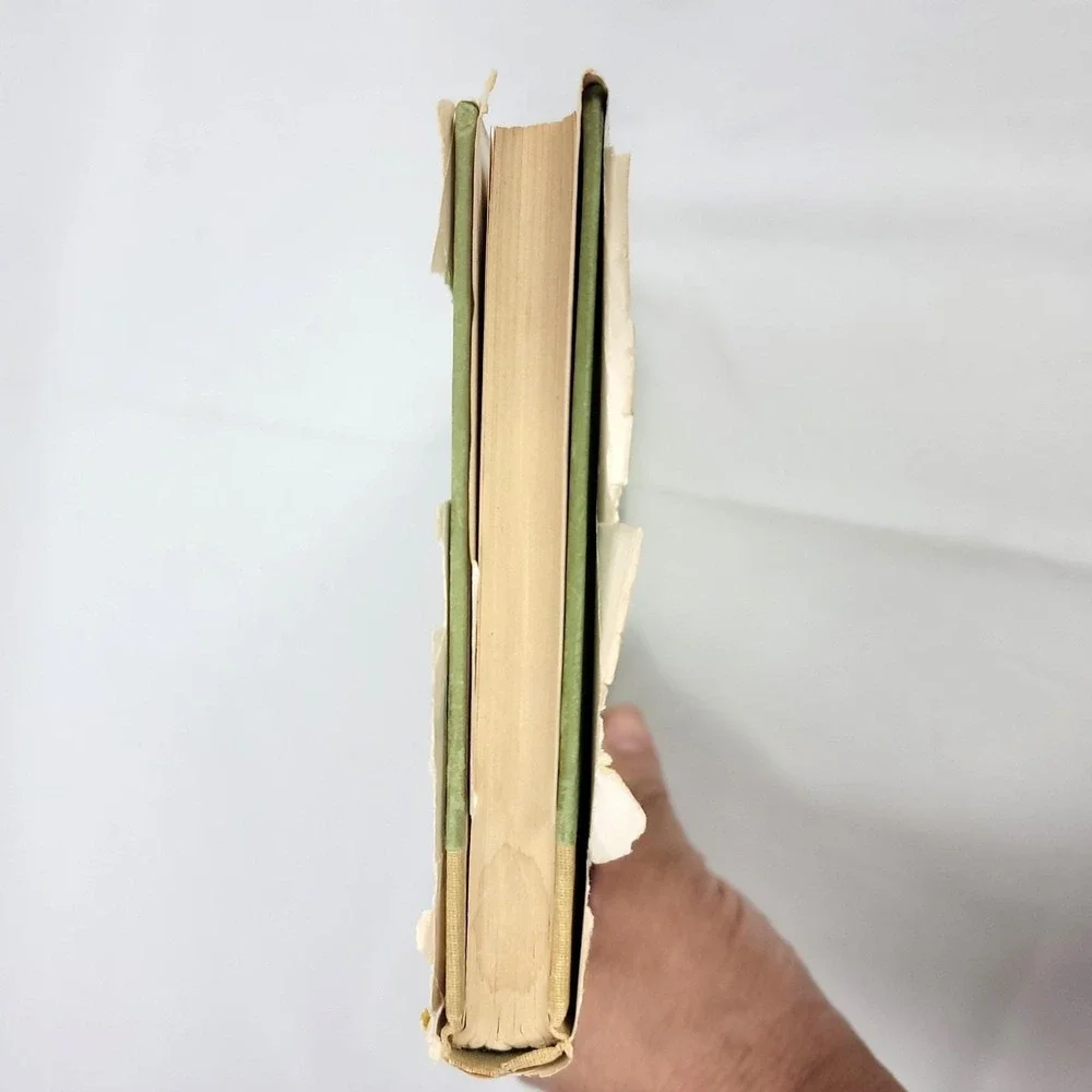 The I Hate To Housekeep Book Peg Bracken 1962 1st Ed Hardcover DJ MCM Kitsch
